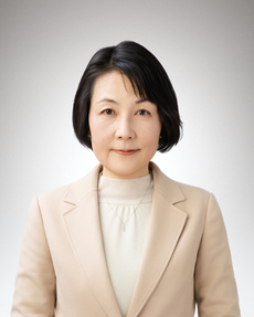 写真: 森元亜紀子 A. Morimoto