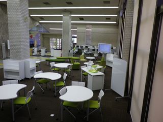 ラーニングコモンズ利用案内 学術情報センター 図書館 公立大学法人神戸市外国語大学